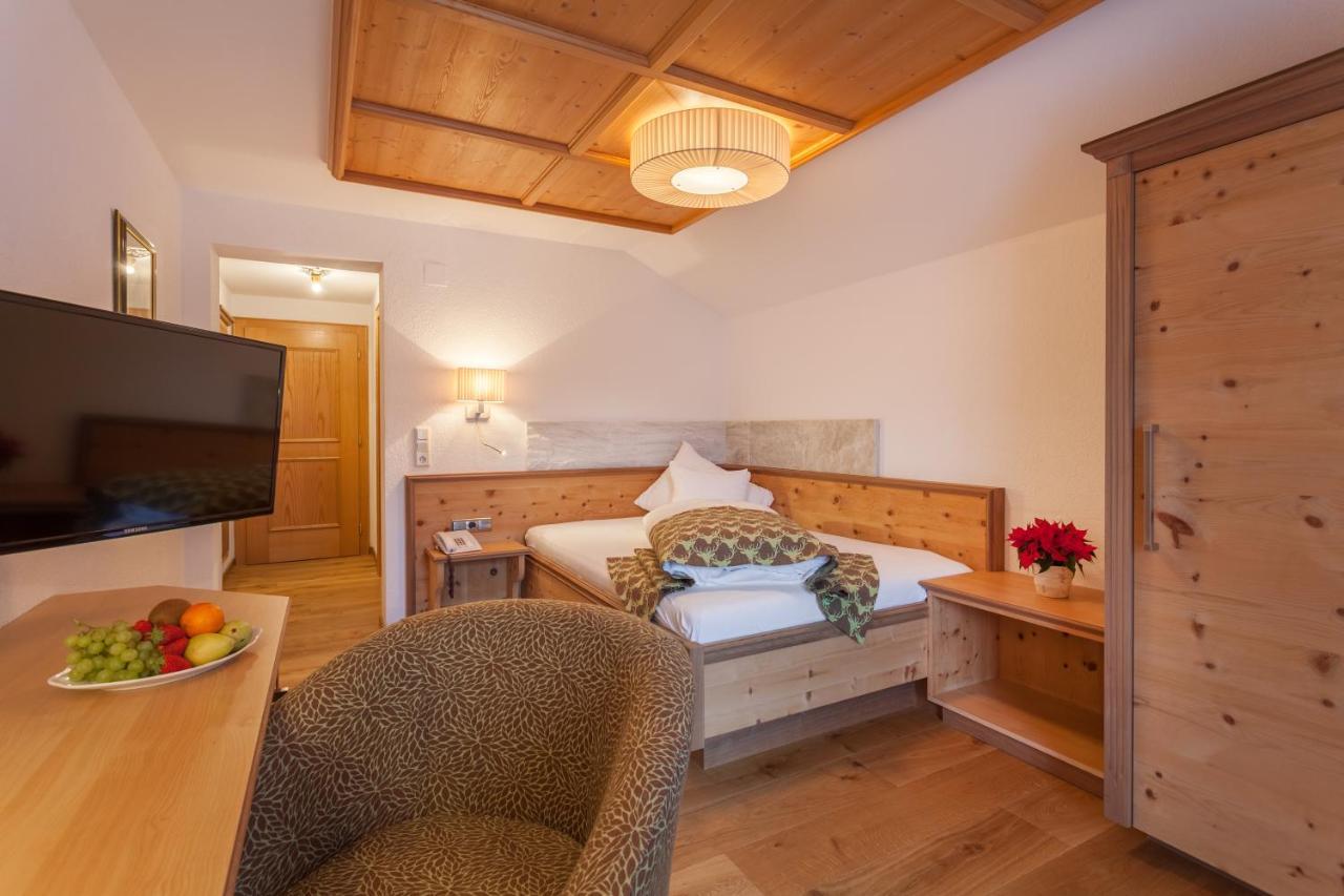 Hotel Olympia Ischgl Bagian luar foto