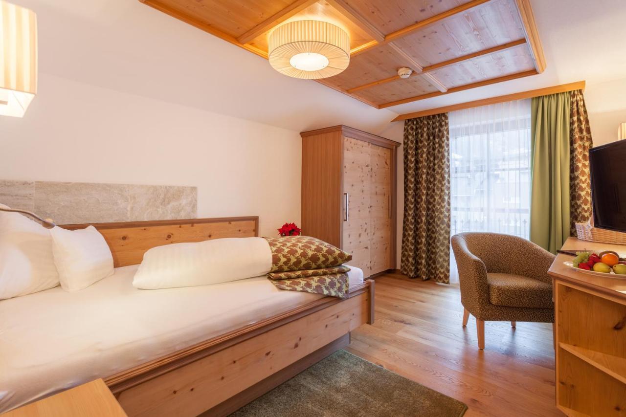Hotel Olympia Ischgl Bagian luar foto