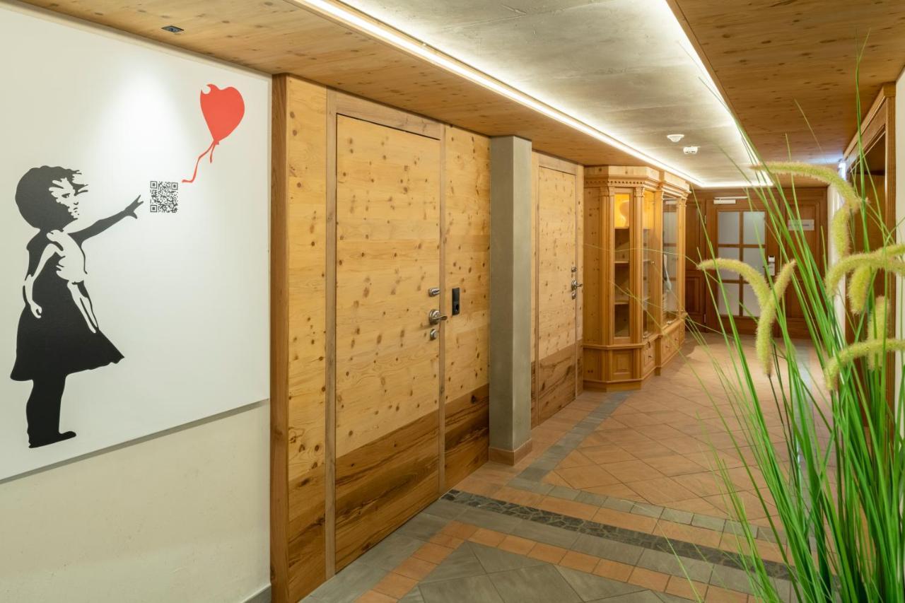 Hotel Olympia Ischgl Bagian luar foto