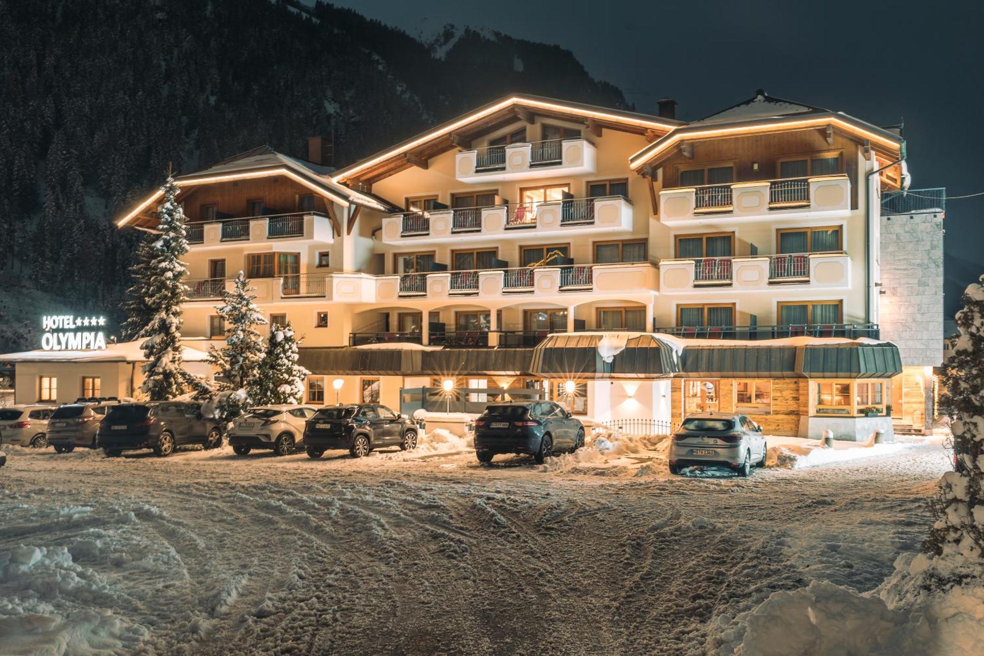 Hotel Olympia Ischgl Bagian luar foto