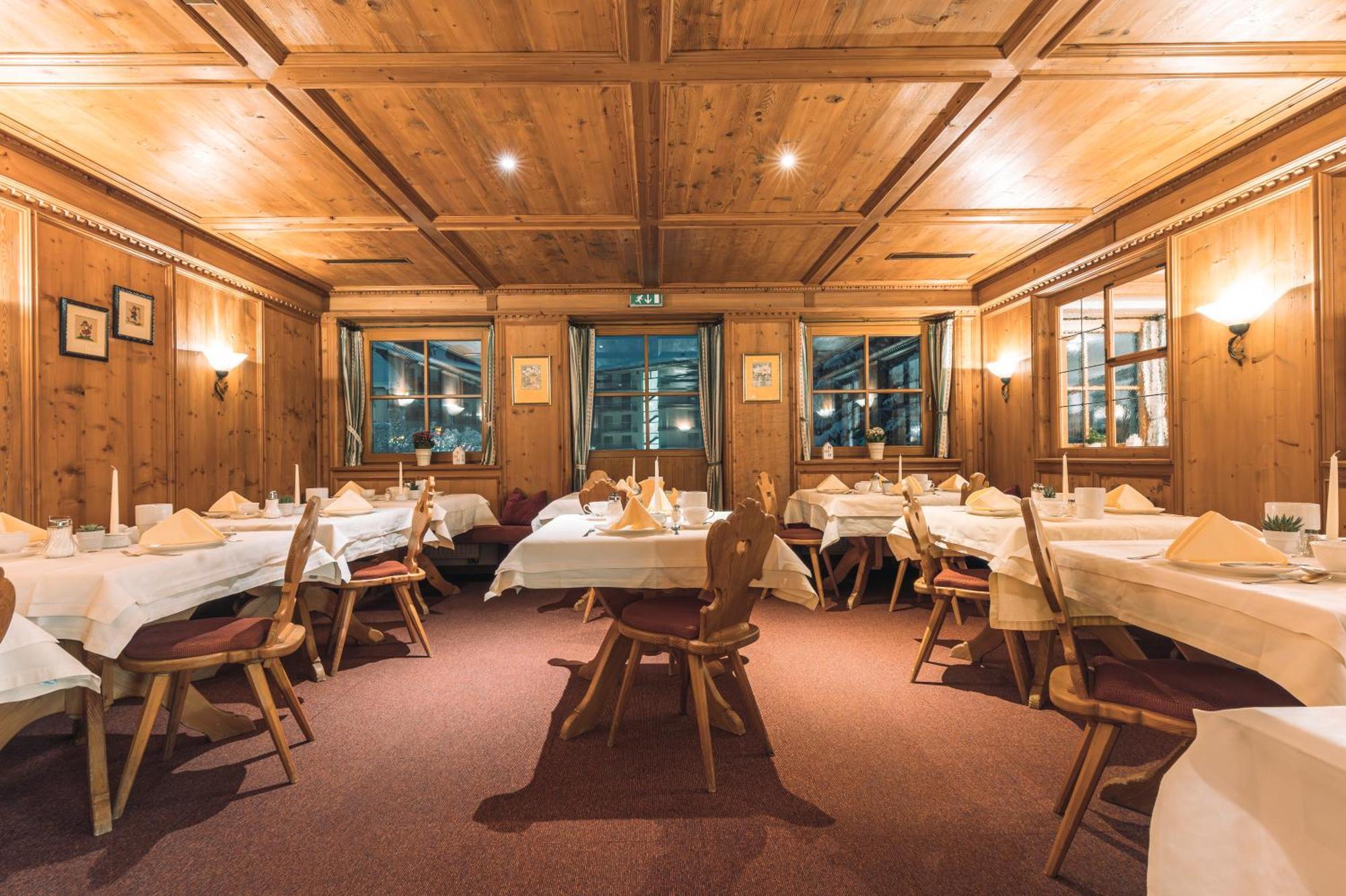 Hotel Olympia Ischgl Bagian luar foto