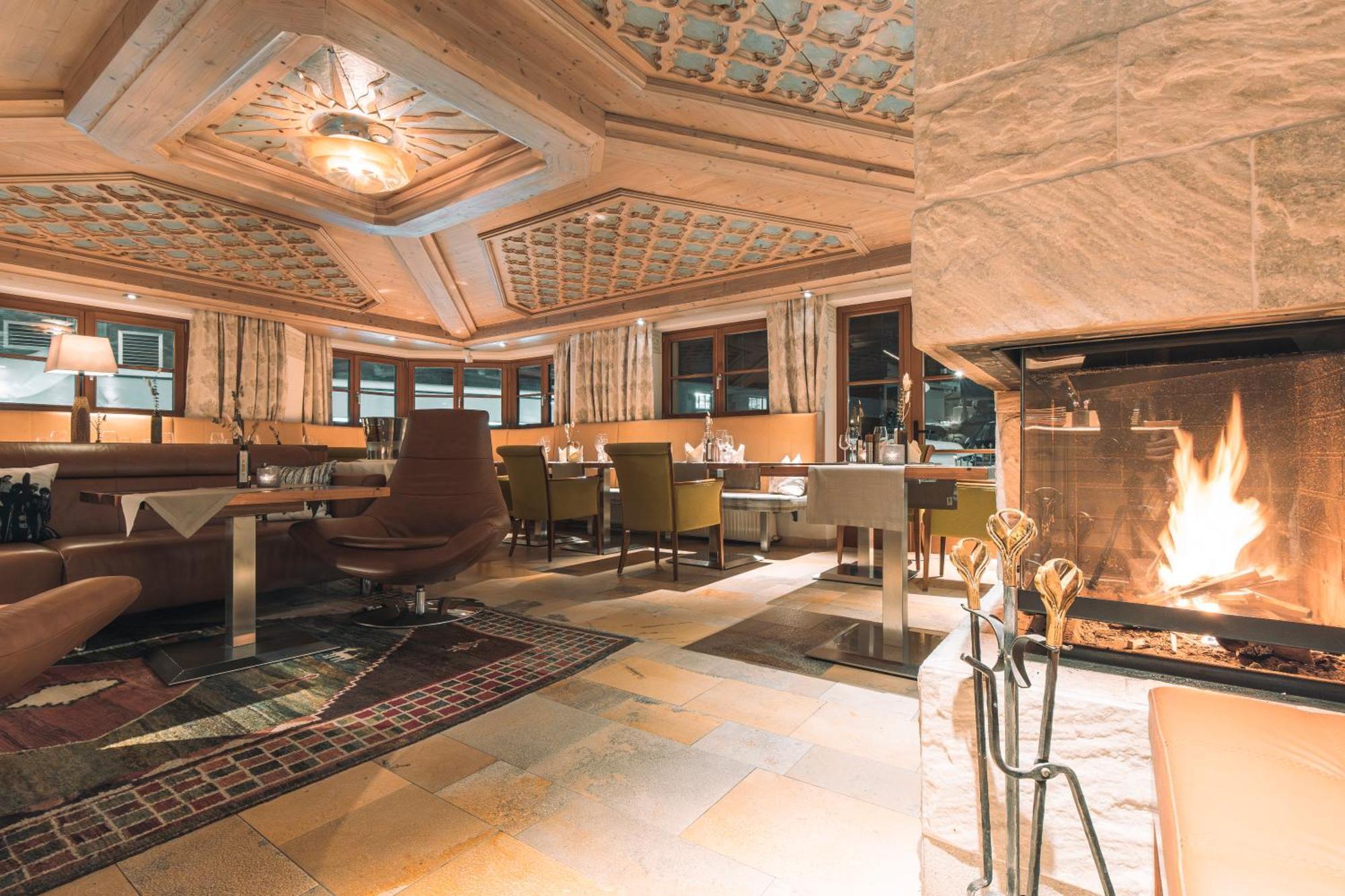 Hotel Olympia Ischgl Bagian luar foto