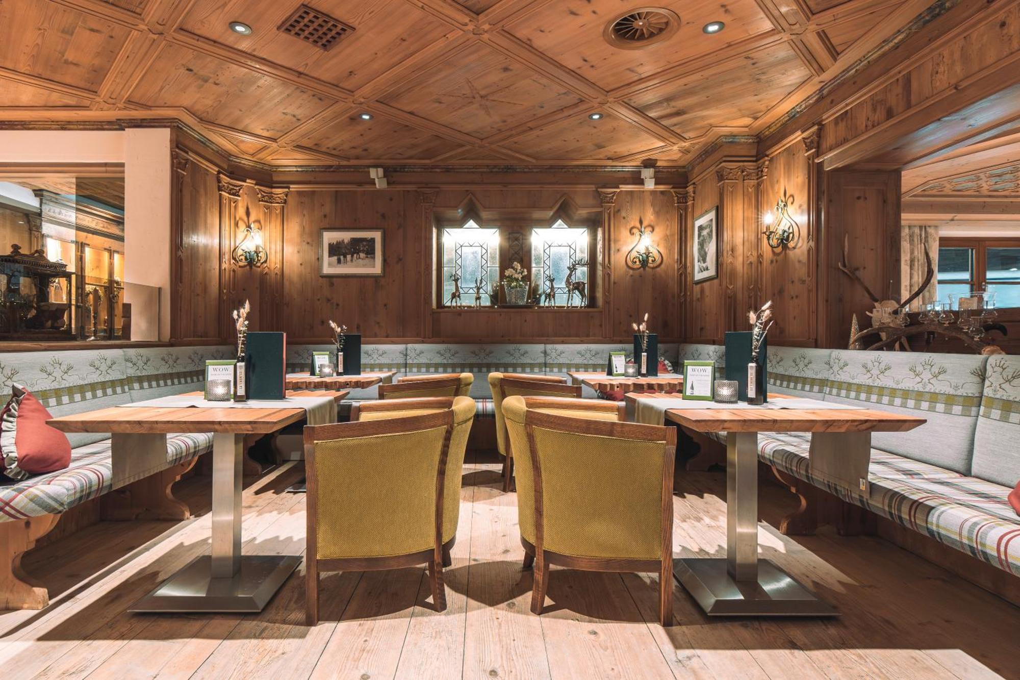 Hotel Olympia Ischgl Bagian luar foto