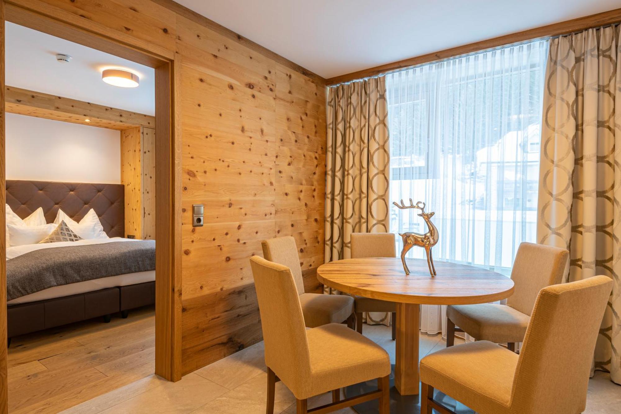 Hotel Olympia Ischgl Bagian luar foto