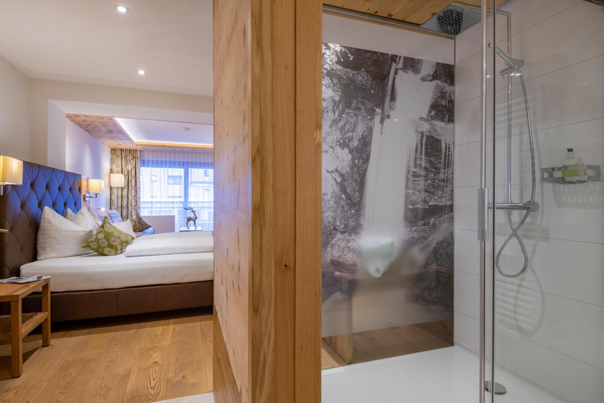 Hotel Olympia Ischgl Bagian luar foto