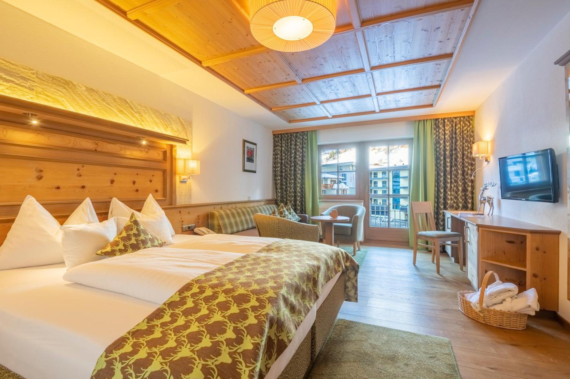 Hotel Olympia Ischgl Bagian luar foto