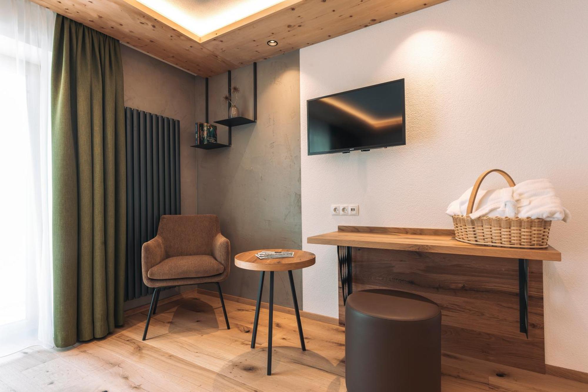 Hotel Olympia Ischgl Bagian luar foto