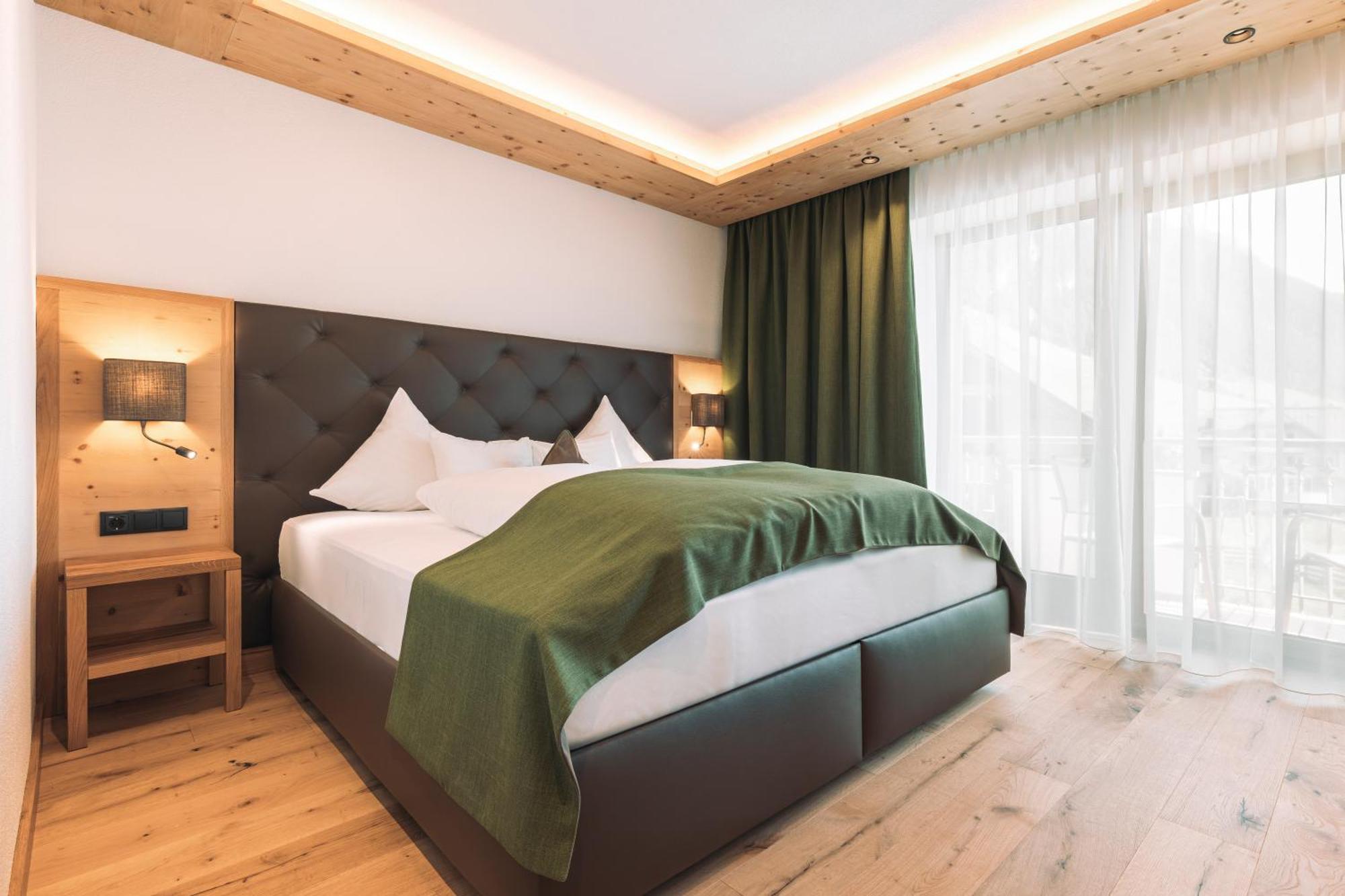 Hotel Olympia Ischgl Bagian luar foto